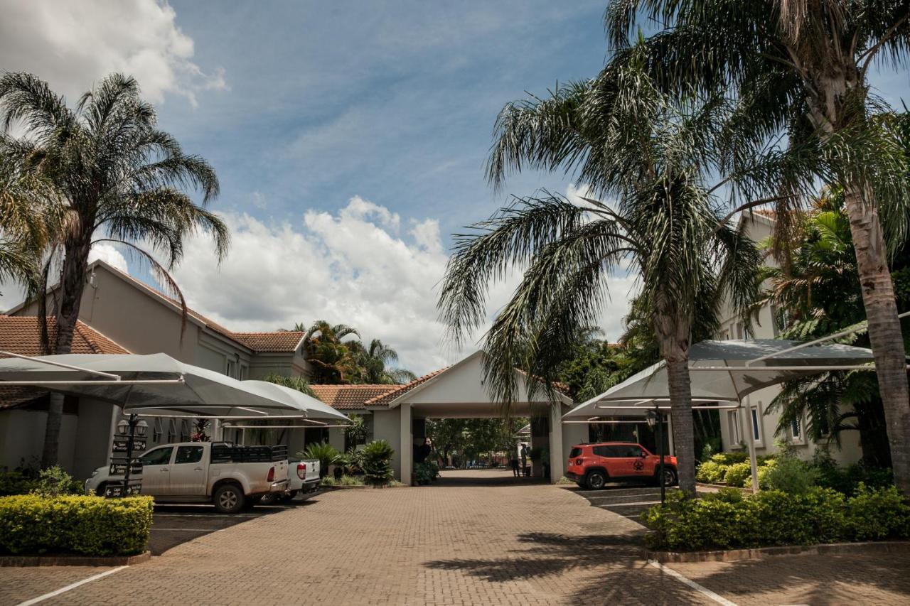 Ivory Tusk Lodge Tzaneen Bagian luar foto
